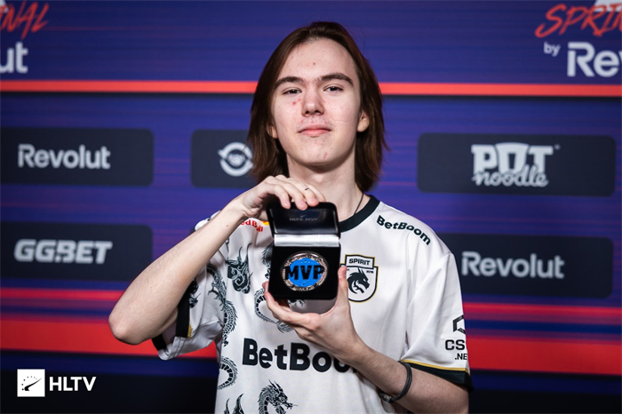 锦标赛泡沫期（Bubble）：如何利用对手的生存心理收割。（锦标赛泡沫阶段（Bubble）：如何借助对手的求生心态扩大筹码优势）