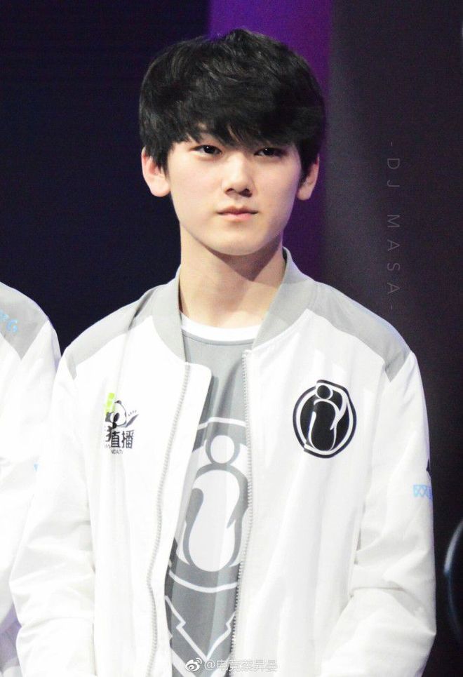 何去何从？外媒曝LEC仍无队伍与Rekkles签约