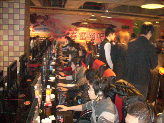 国外懂哥如何看待LPL战队实力排名：EDG第一